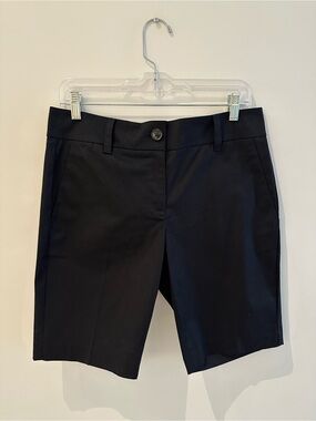 Ann Taylor Factory Tailored Bermuda “The 10 Inch Shorts” in Black